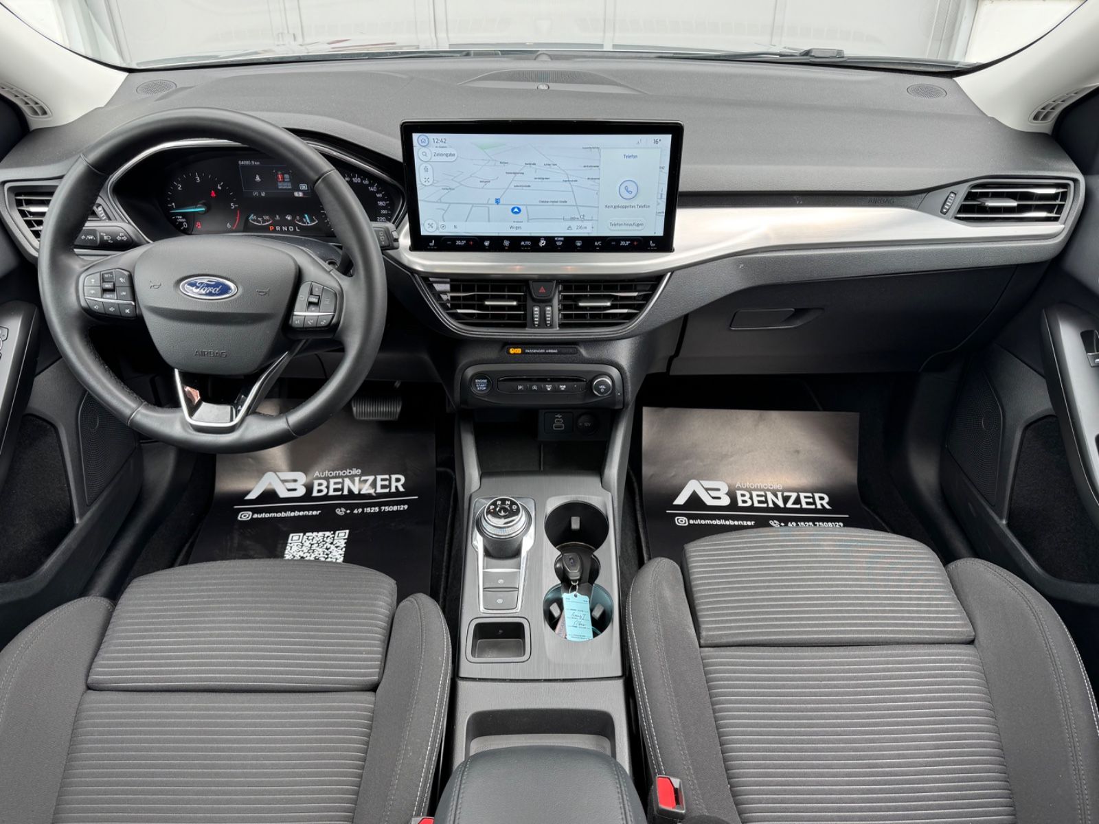 Ford Focus Turnier Titanium/PANO/AHK/R-Cam/CarPlay/1H