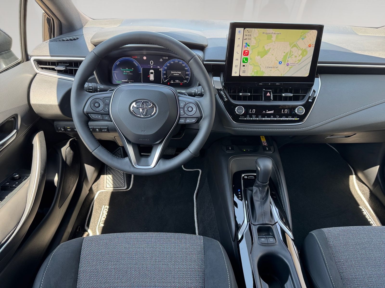 Toyota Corolla 2.0 l Hybrid TS Teamplayer mit Technik-