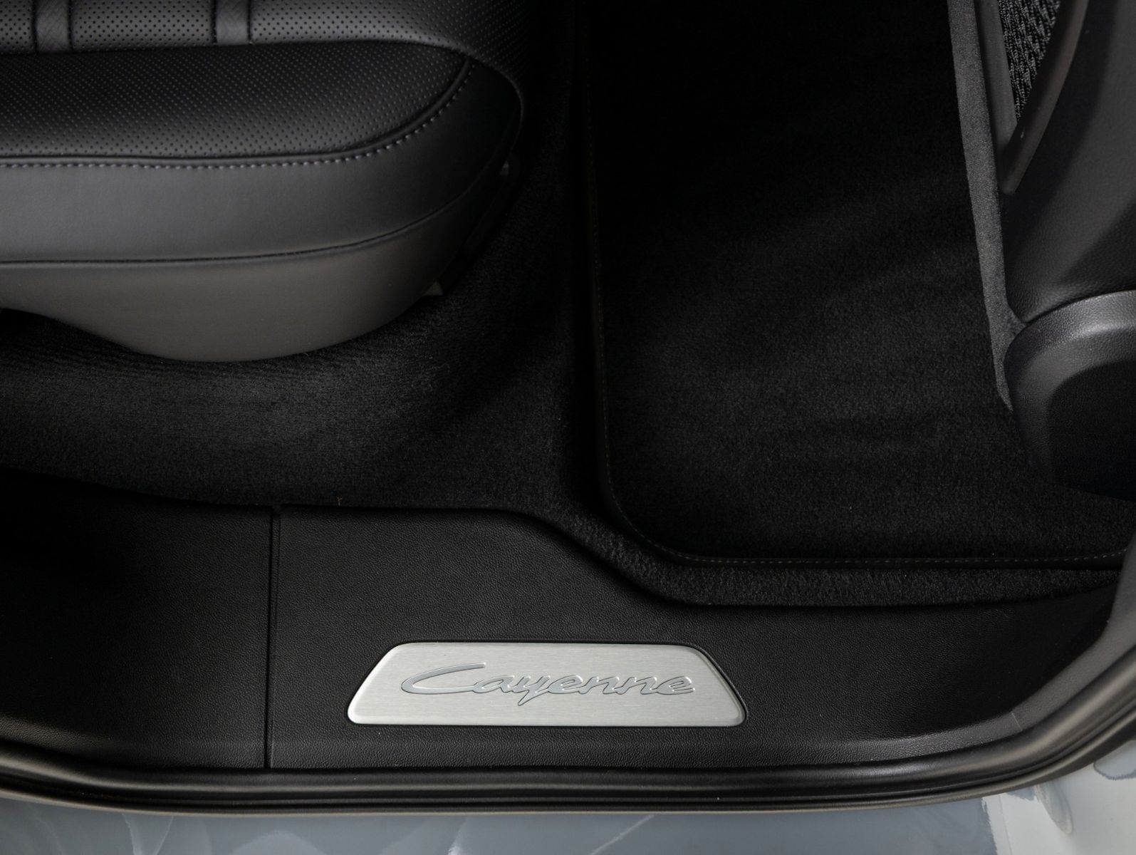 Porsche Cayenne Turbo E-Hybrid | Burmester | HD-Matrix