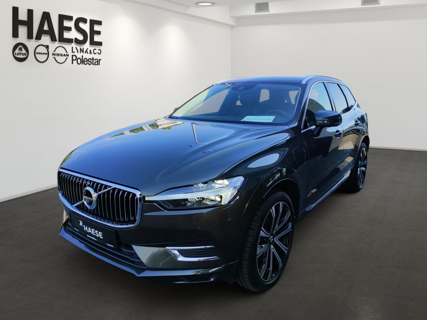 Volvo XC60 T8 Inscription Recharge Plug-In Hybrid AWD - Samsaru's Car Outlet