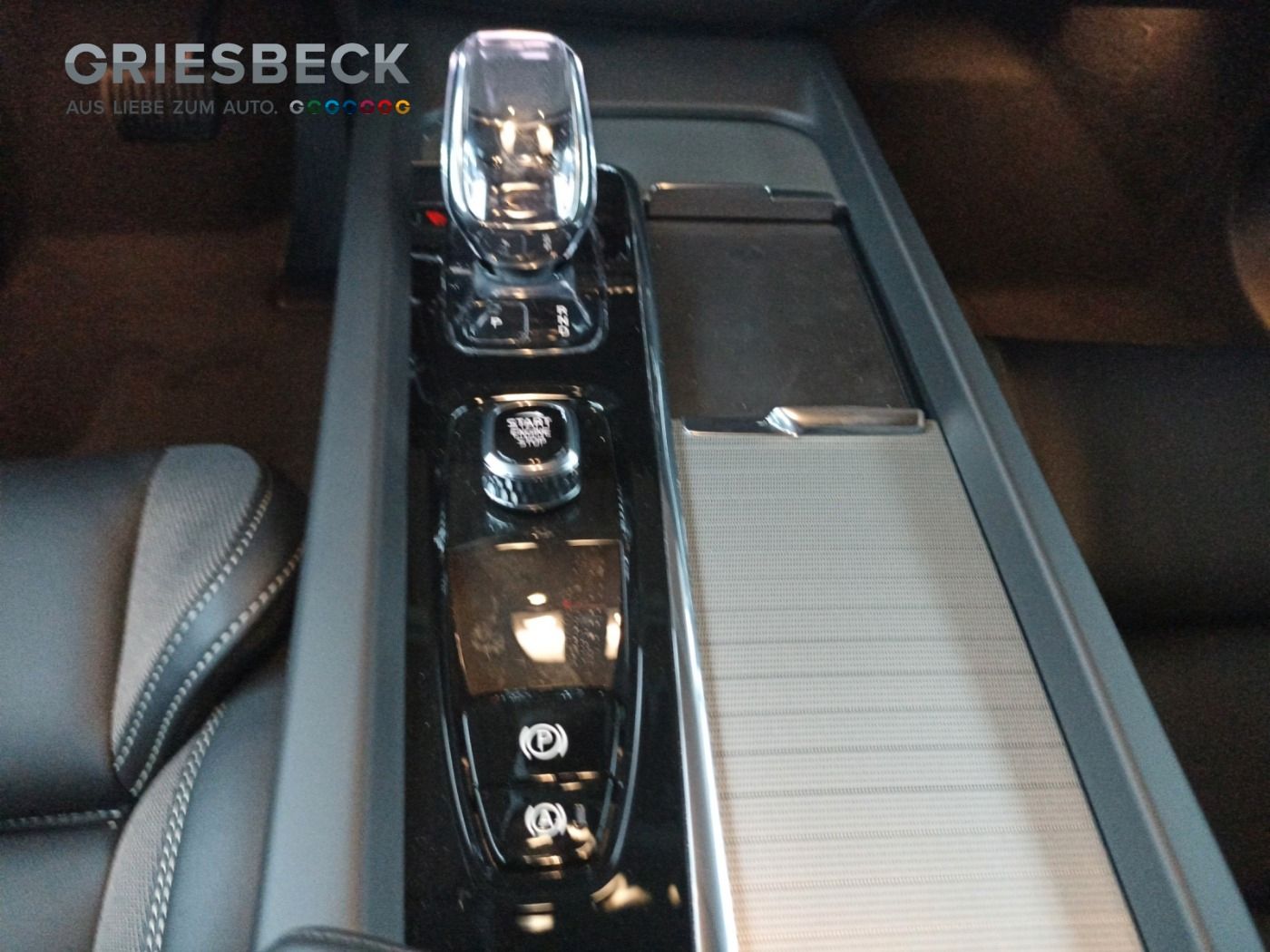 Volvo XC60 Plus Dark 360°*LED*MMY*4xSHZ*