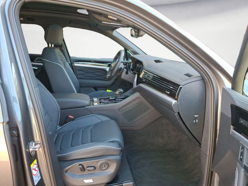 Volkswagen Touareg 3.0 V6 TDI 4Motion R-Line #AHK #Standhzg
