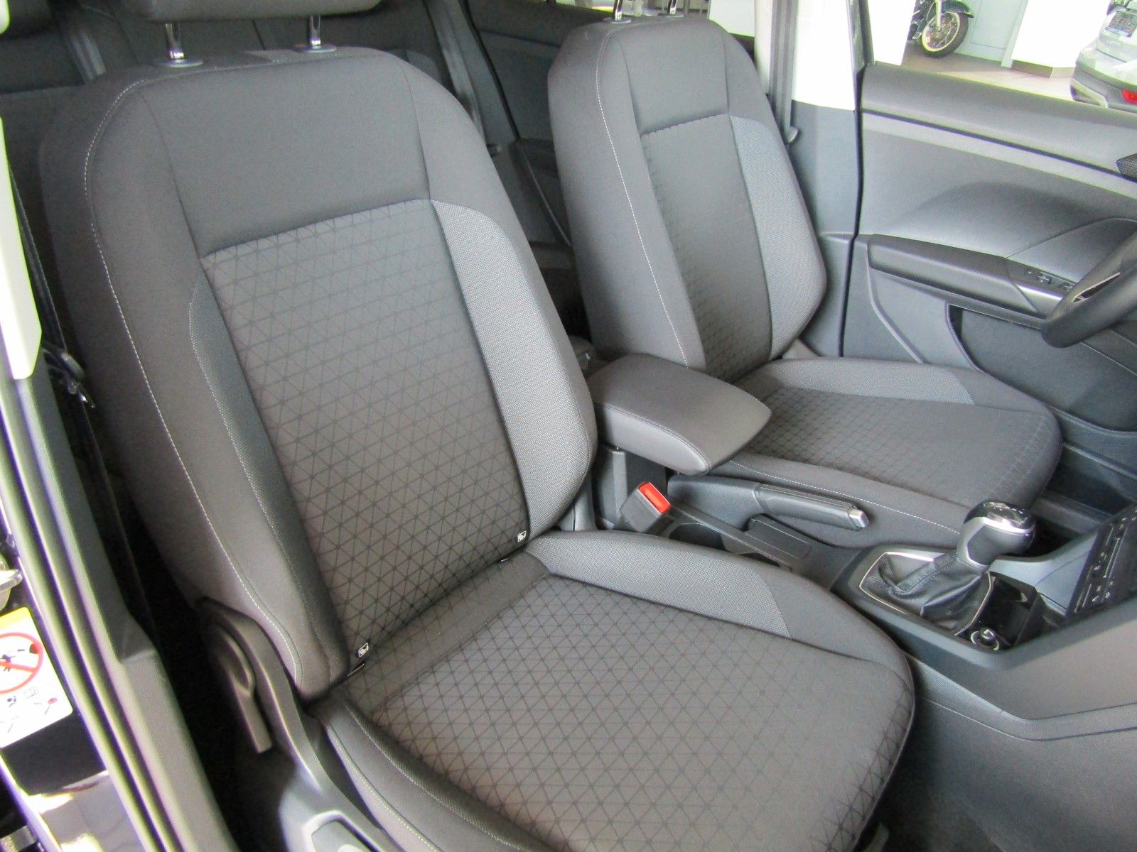 Volkswagen T-Cross Life 1.0 TSI DSG - Samsaru's Car Outlet