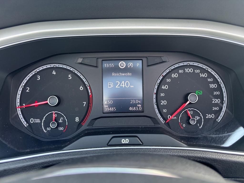 Volkswagen T-Roc 1.5 TSI Style - Samsaru's Car Outlet
