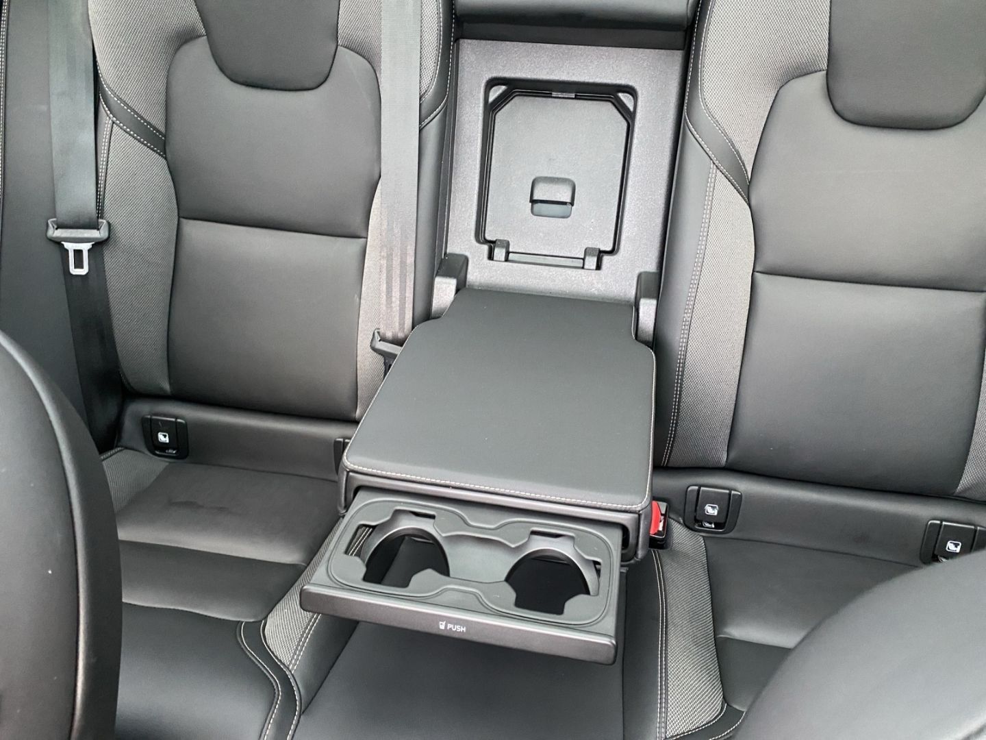 Volvo XC60 B5 D AWD Ultimate Bright 4Z.Klima SitzHZ.