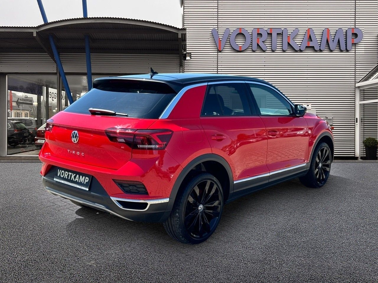 Volkswagen T-Roc Sport - Samsaru's Car Outlet
