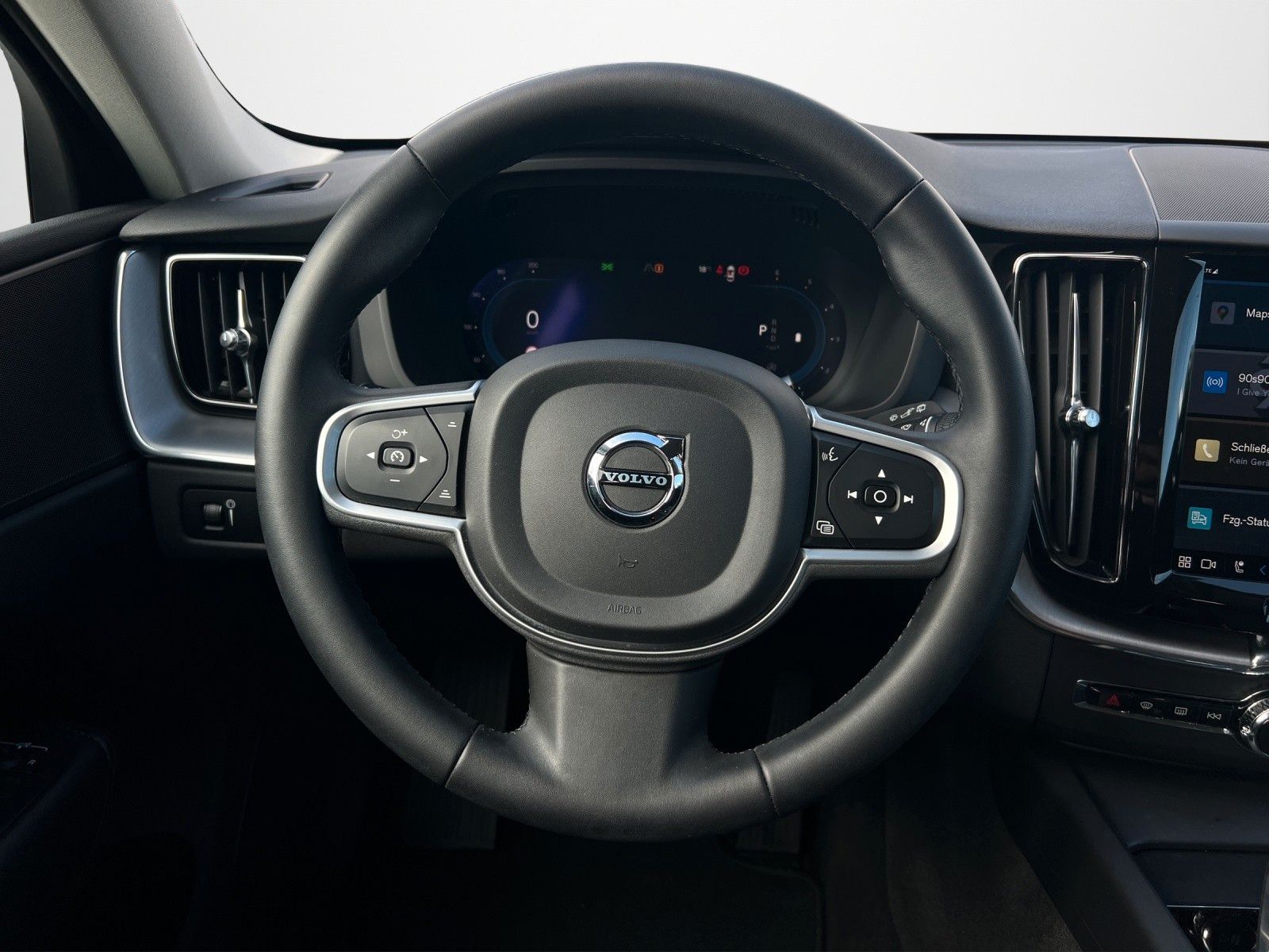 Volvo XC60 B4 Momentum Pro Geartronic AWD - Samsaru's Car Outlet
