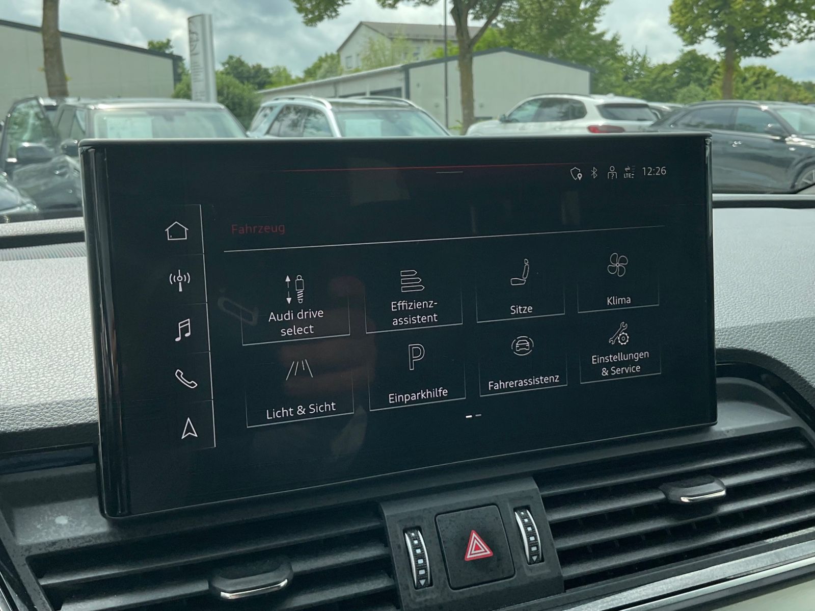 Audi Q5 40 TDI quattro S line - Samsaru's Car Outlet
