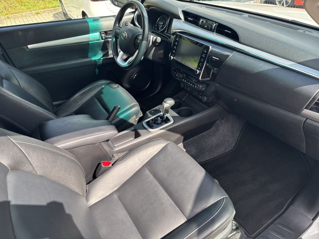 Toyota HiLux 4x4 Extra Cab Autm. Executive,360°,AHK,NAV