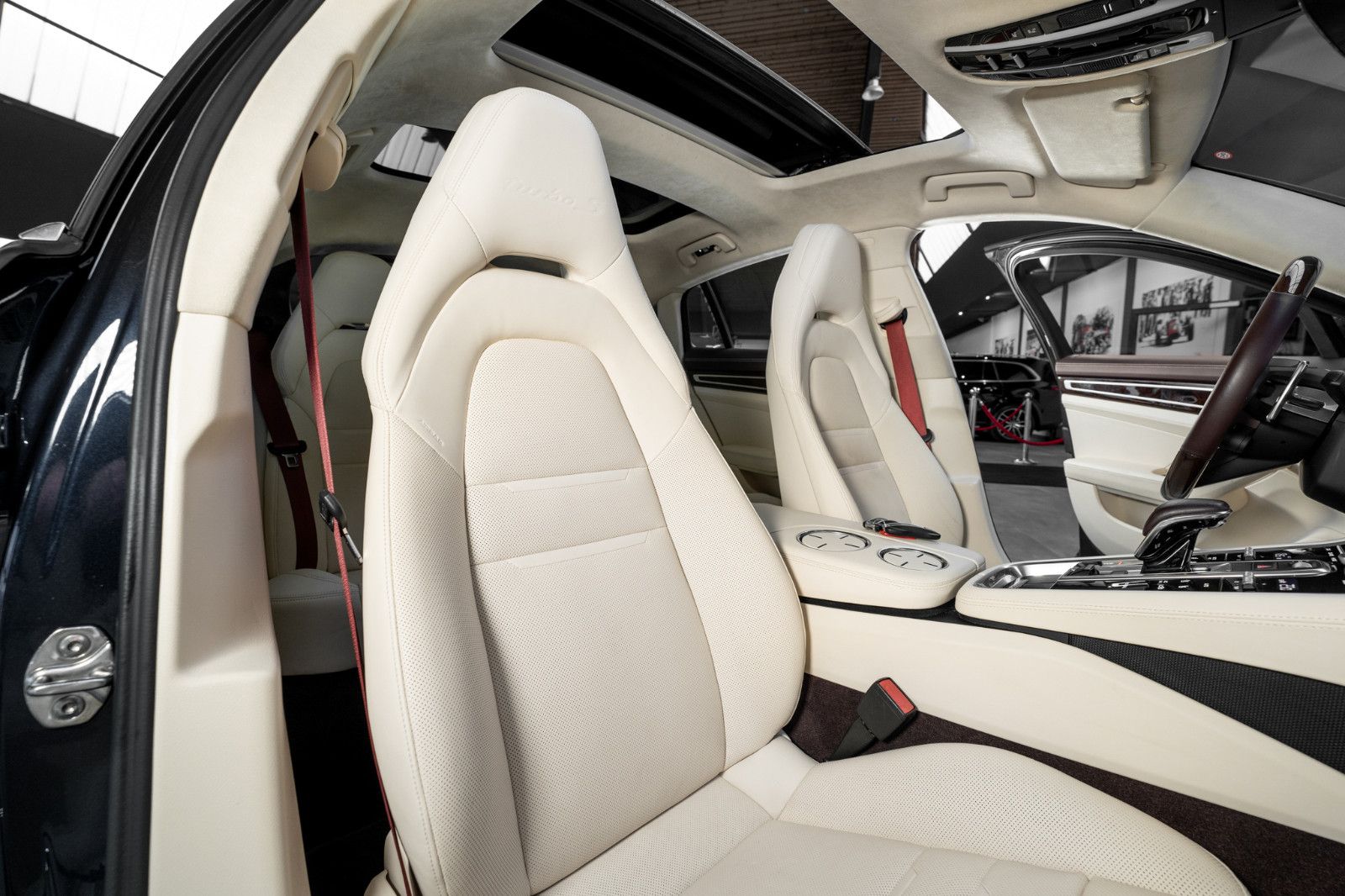 Porsche Panamera Turbo S E-Hybrid 1.Hd Traumausstattung
