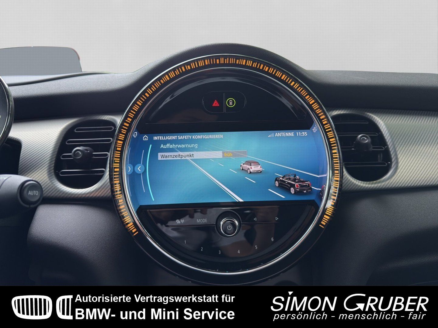 MINI Cabrio Cooper Premium+ - Samsaru's Car Outlet