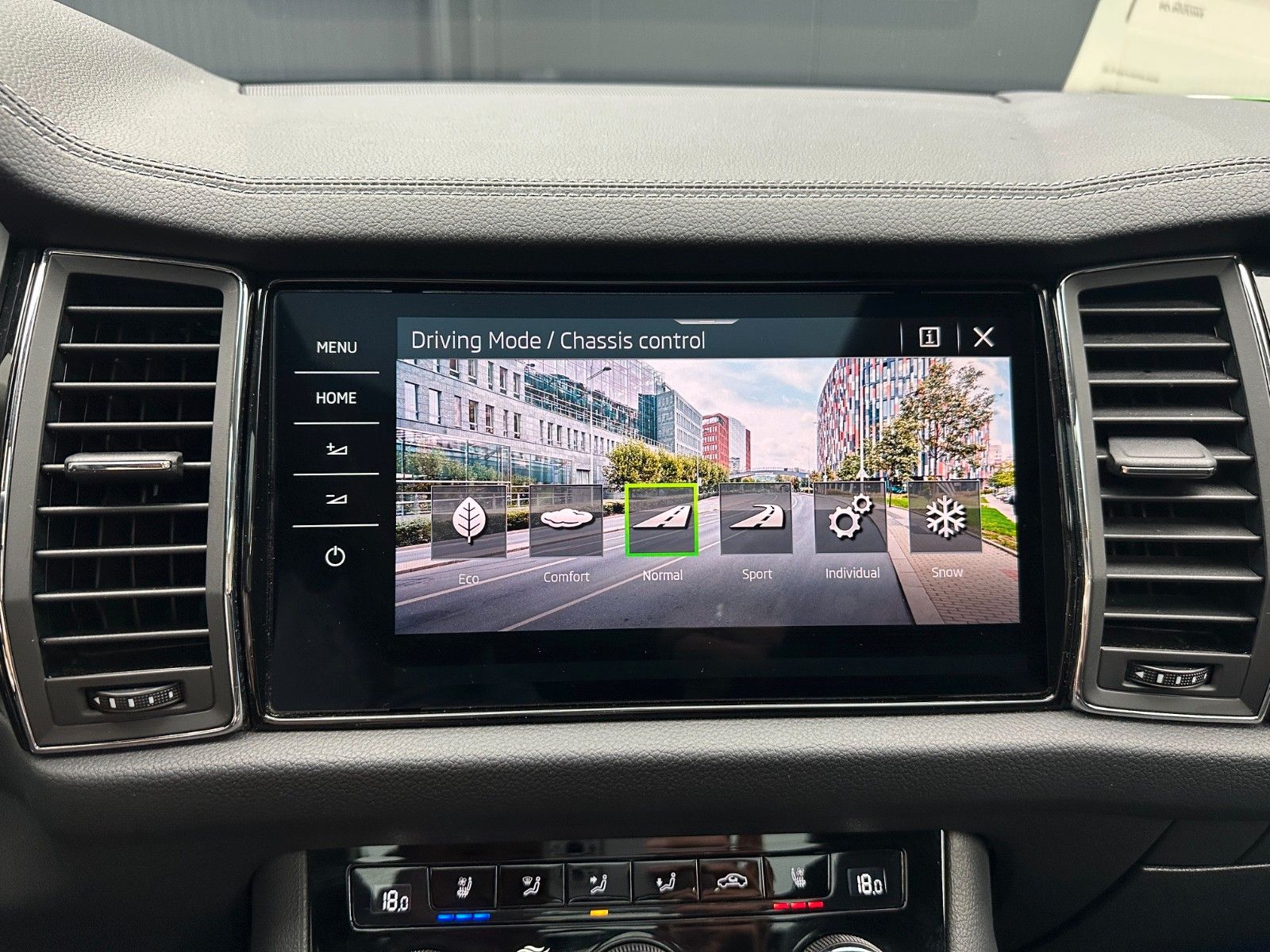 Skoda Kodiaq L&K 4x4 *20Zoll*PANORAMA*360*Standhzg*DCC