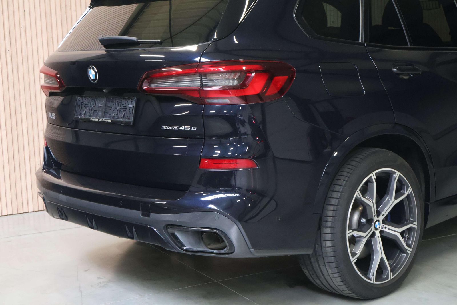 BMW X5 X5 xDrive45e| M-pakket| AHK| HUD| DAB| Pano|