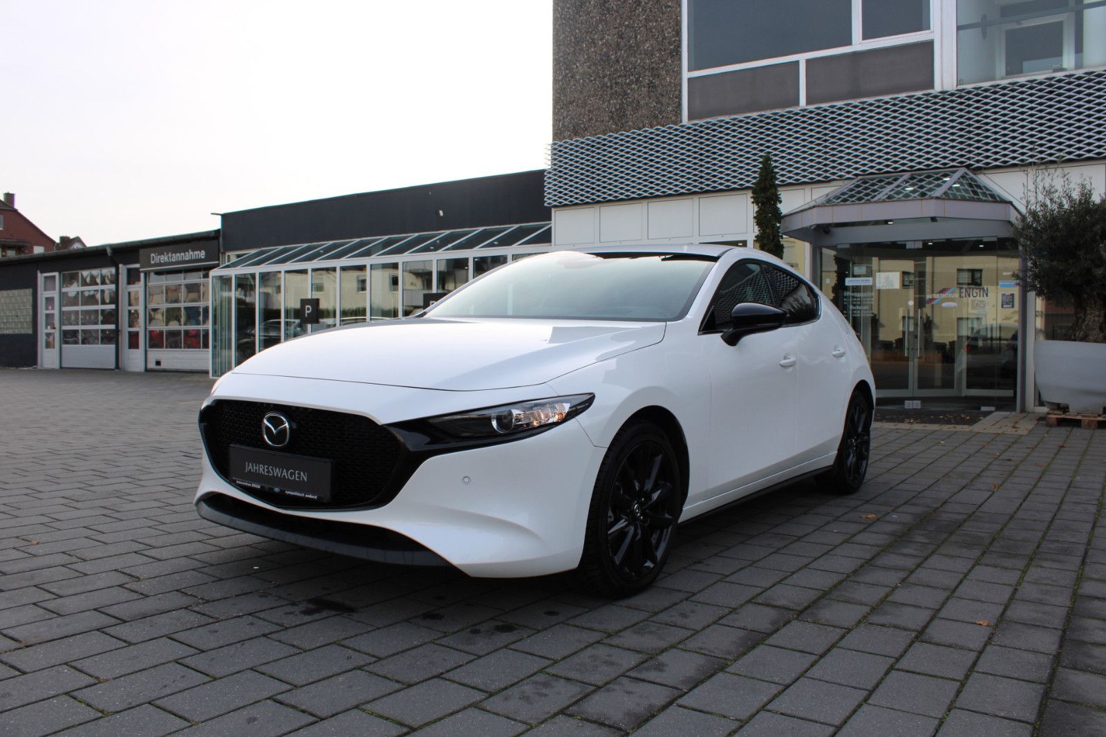 Mazda 3 e-SKYACTIV G Nagisa*BOSE*HUD*LED*KEYLESS*
