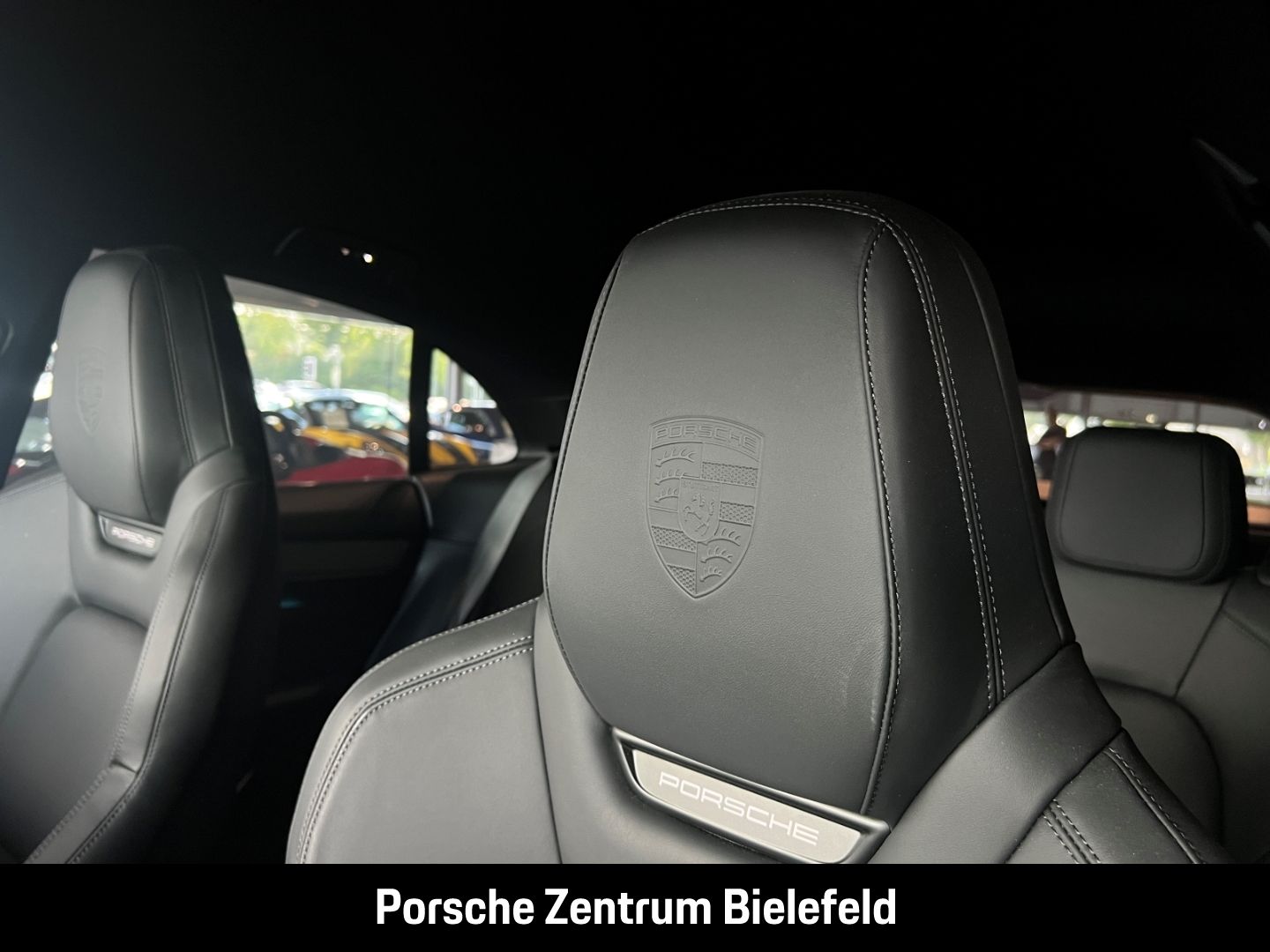 Porsche Macan 4S Burmester Rückfahrkamera Luftfederung