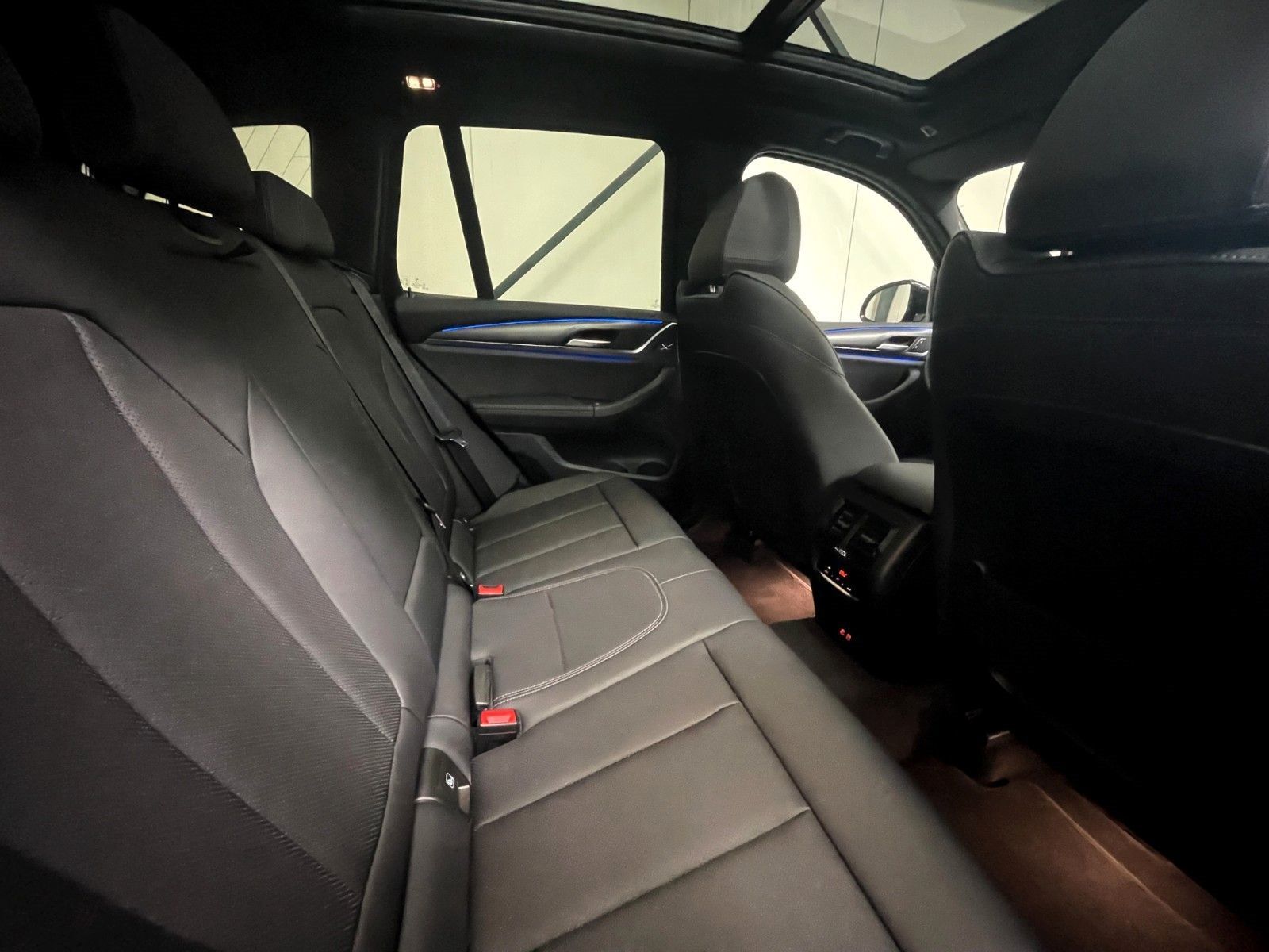 BMW X3 xDrive 20d M Sport - Samsaru's Car Outlet