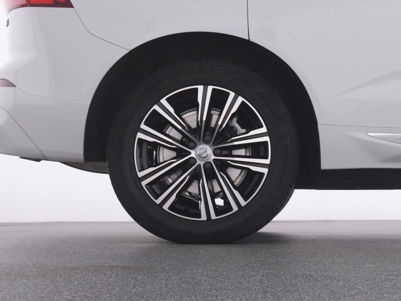 Volvo XC60 B4 Inscription - Samsaru's Car Outlet