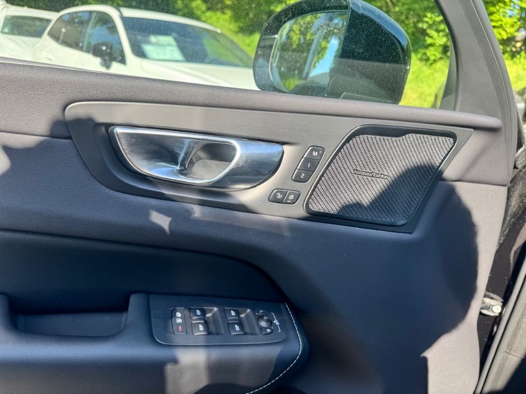 Volvo XC60 Inscription Recharge Plug-In Hybrid AWD T6