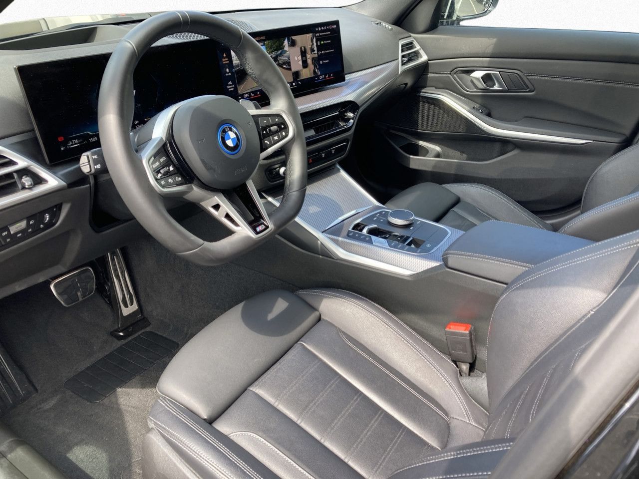 BMW 330e xDrive Lim M Sport HUD,360°,DA,ACC,Memory