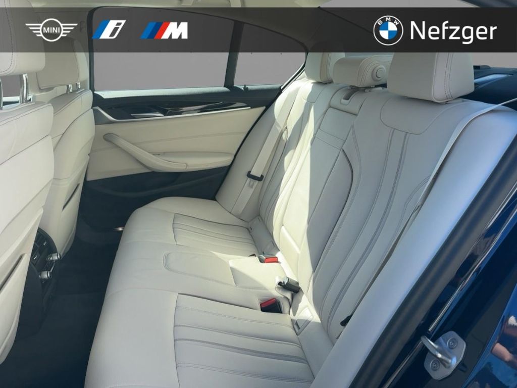 BMW 540 i xDrive Limousine Luxury Line RFK Standheiz