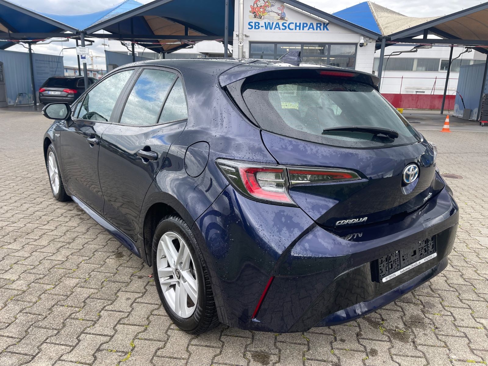 Toyota Corolla Hybrid Business Edition - Samsaru's Car Outlet