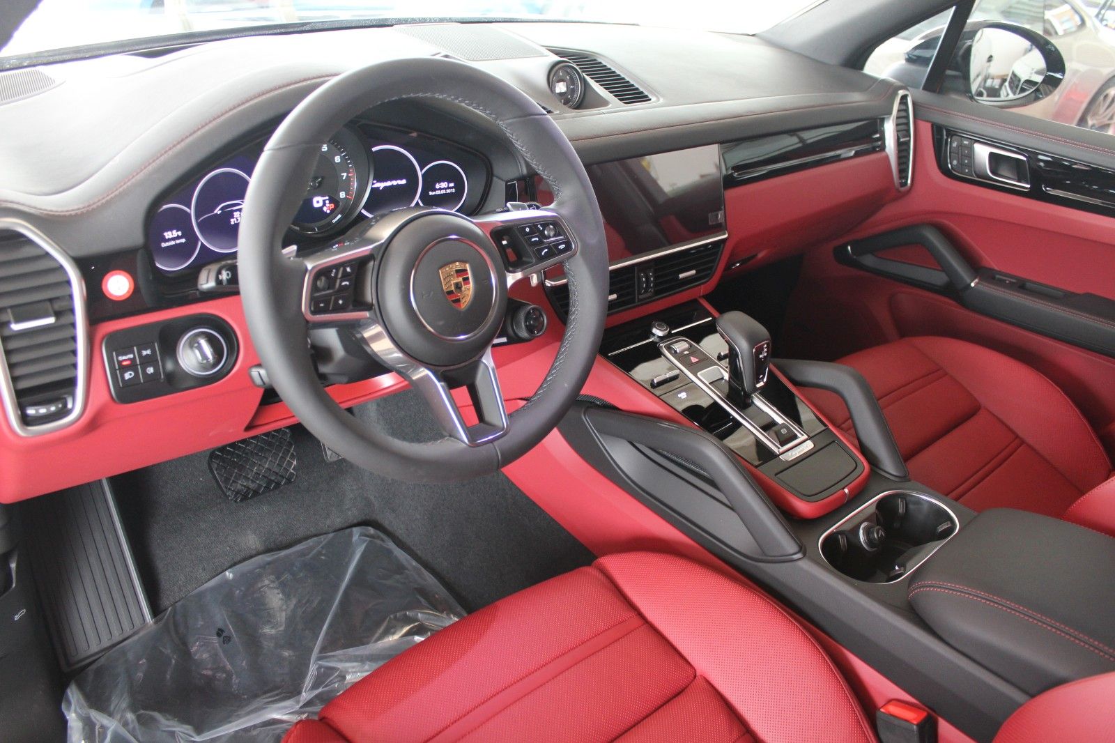 Porsche Cayenne E-Hybrid Platinum Edition/SportChrono