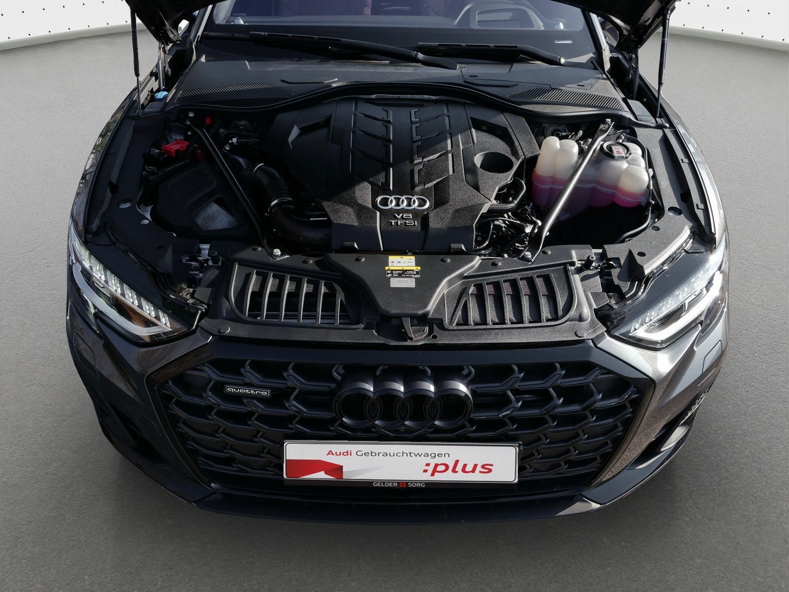 Audi A8 L 60 TFSI S-Line - Samsaru's Car Outlet