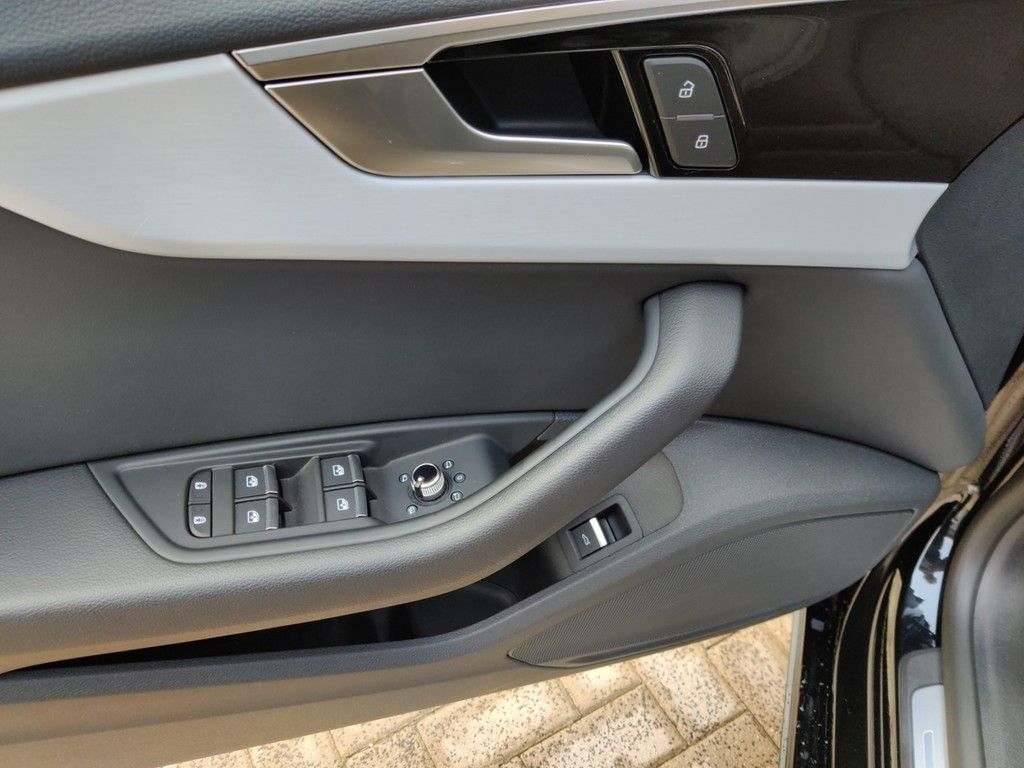 Audi A5 Sportback 40 TFSI quattro S tronic S line AHK