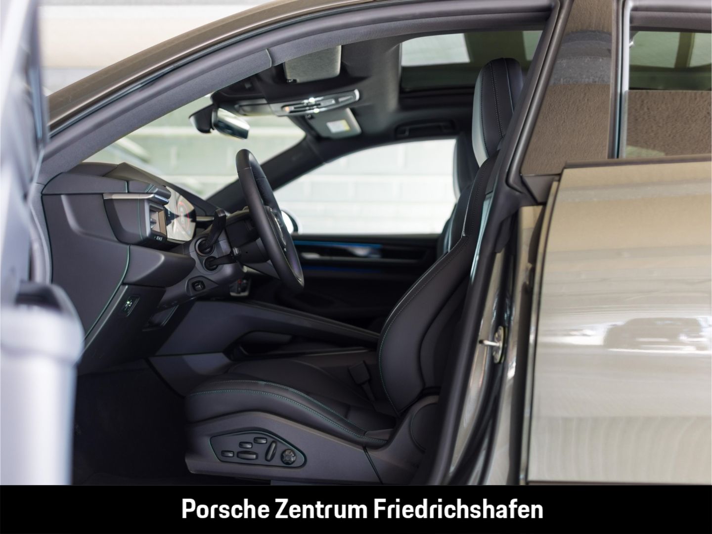 Porsche Macan 4 Hinterachslenkung InnoDrive Head-Up