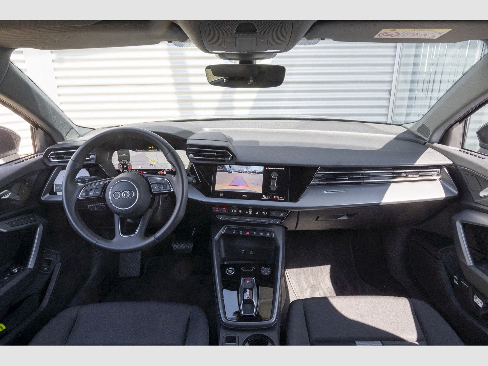 Audi A3 Sportback 35 TFSI S tronic Business* - Samsaru's Car Outlet