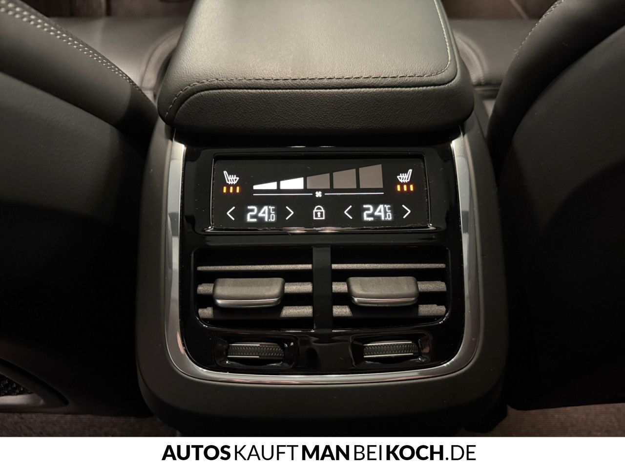 Volvo S60 B5 AWD Ultimate Dark STHz PANO HUD 360 ALARM