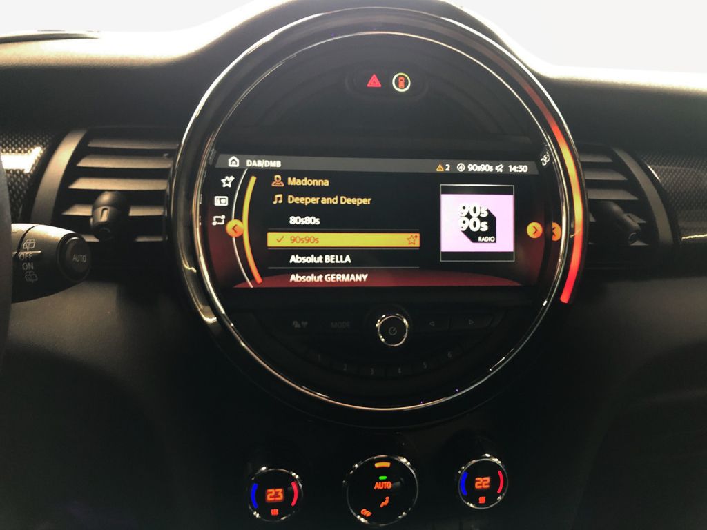 MINI Cooper SE Trim L - Samsaru's Car Outlet