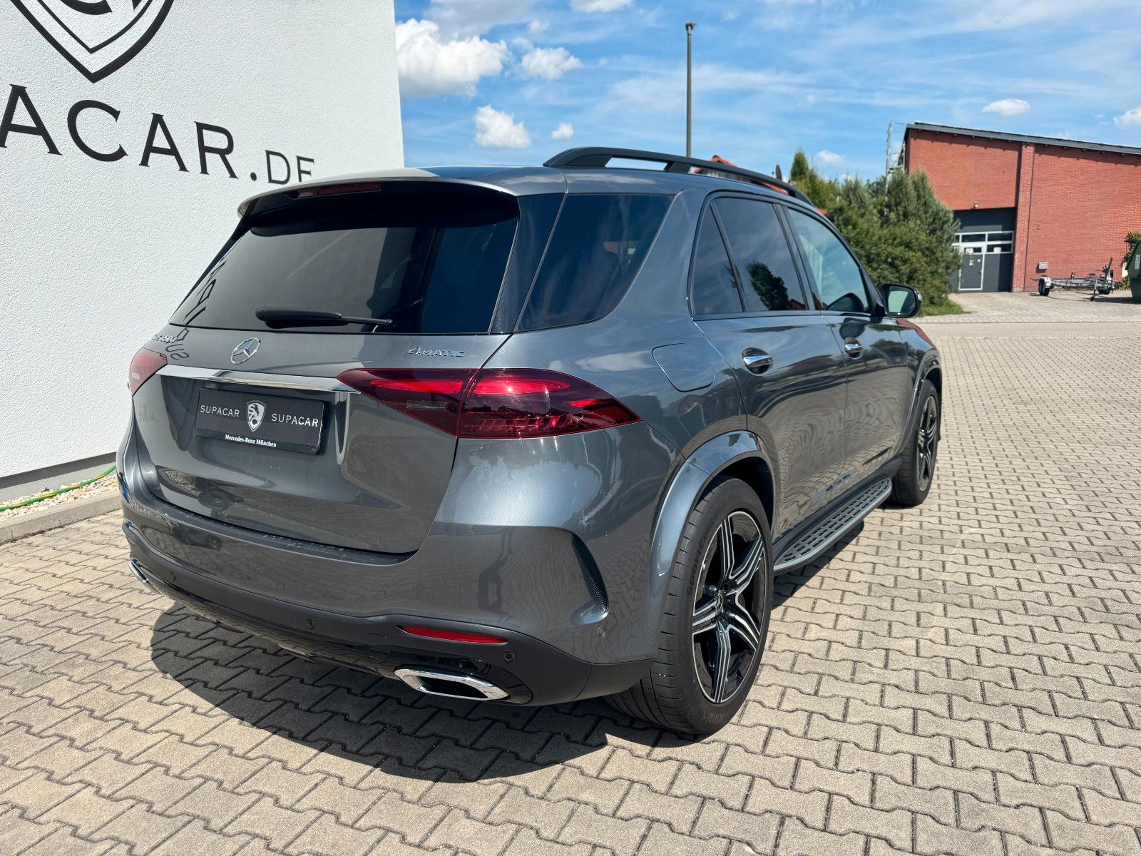 Mercedes-Benz GLE 450d*AMG Line*Burmester*AHK*Pano*360°*LED