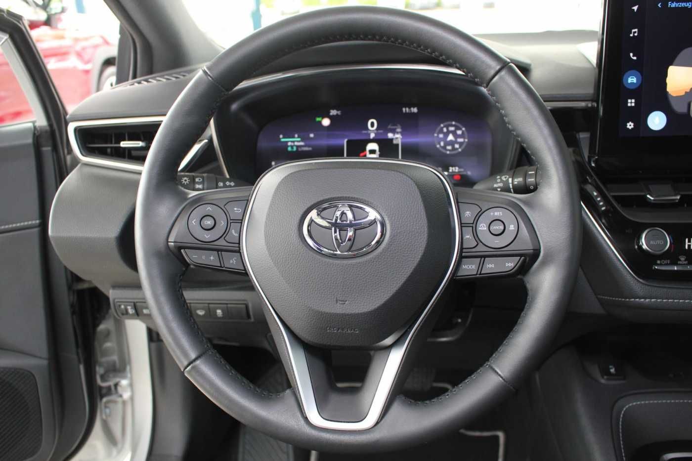 Toyota Corolla Touring Sports 2.0 Hybrid - Samsaru's Car Outlet