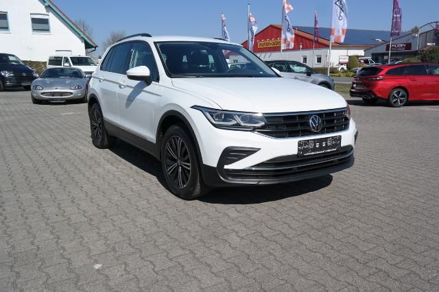 Volkswagen Tiguan 2.0 TDI Life DSG - Samsaru's Car Outlet