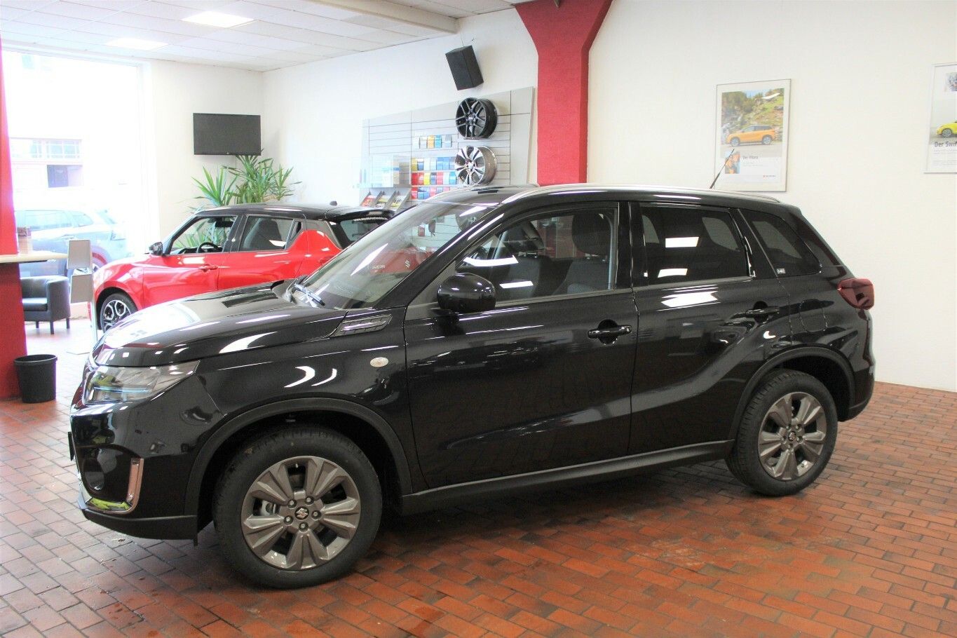 Suzuki Vitara Hybrid 4WD - Samsaru's Car Outlet