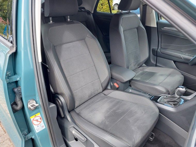 Volkswagen T-Roc 2.0 TDI Style - Samsaru's Car Outlet