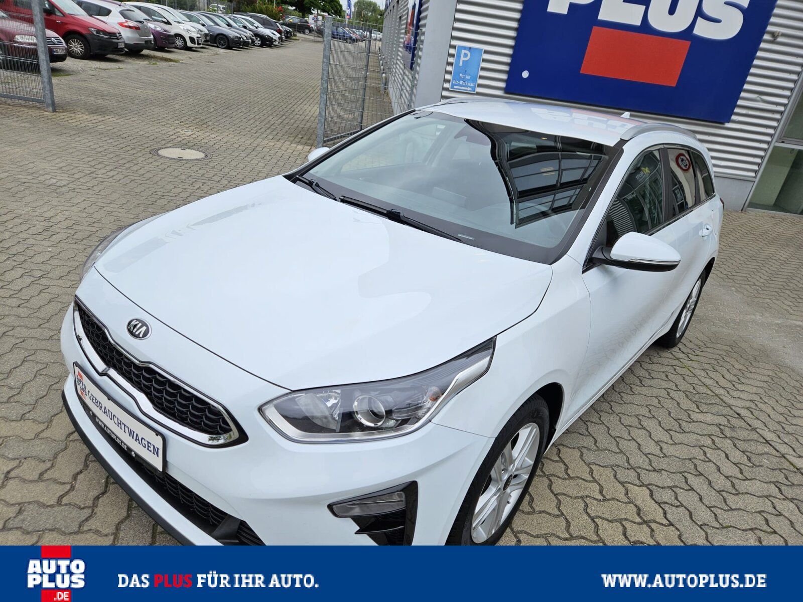 Kia Ceed SW 1.4 Attract - Samsaru's Car Outlet