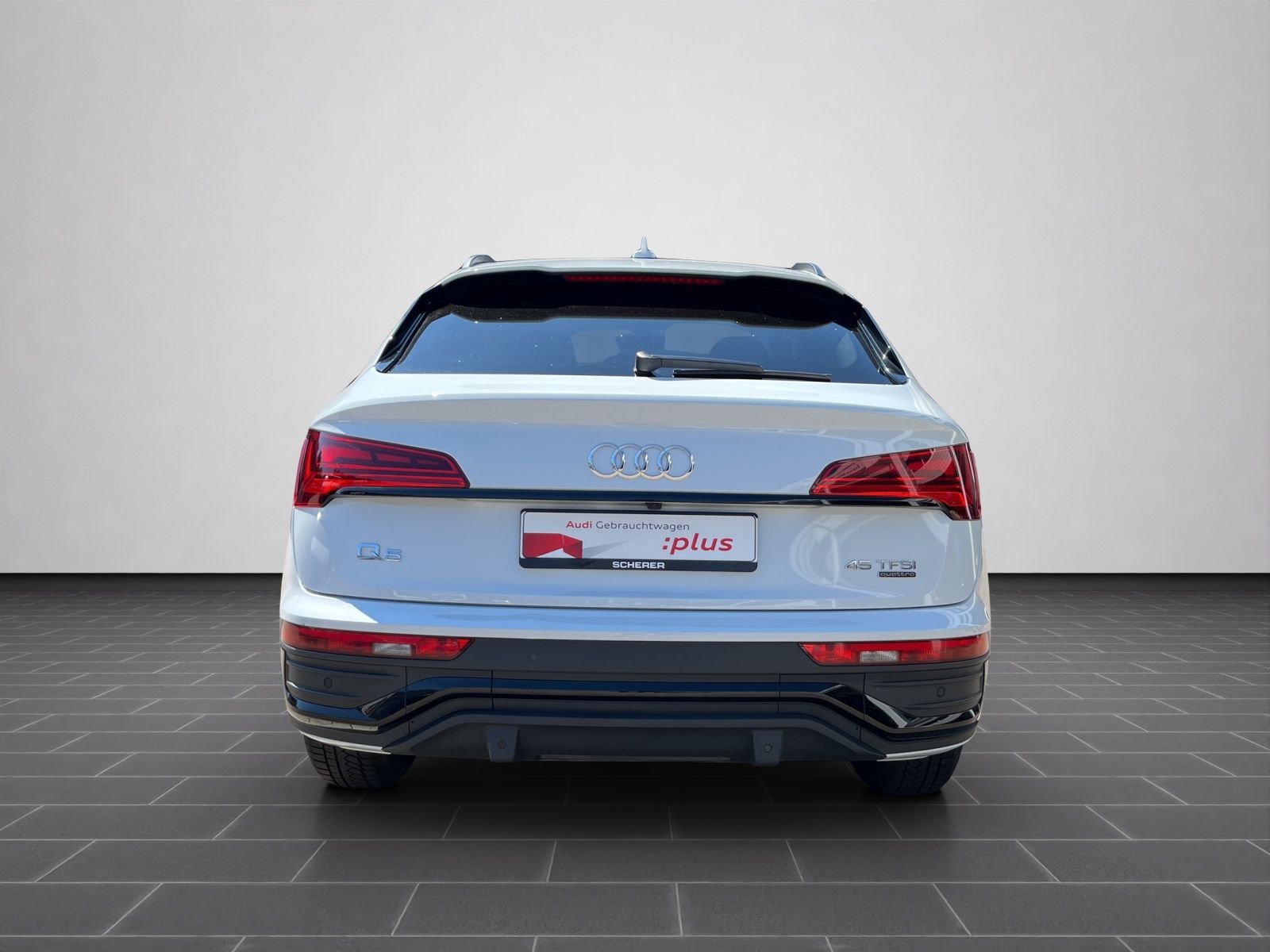 Audi Q5 Sportback S line 45 TFSI - Samsaru's Car Outlet