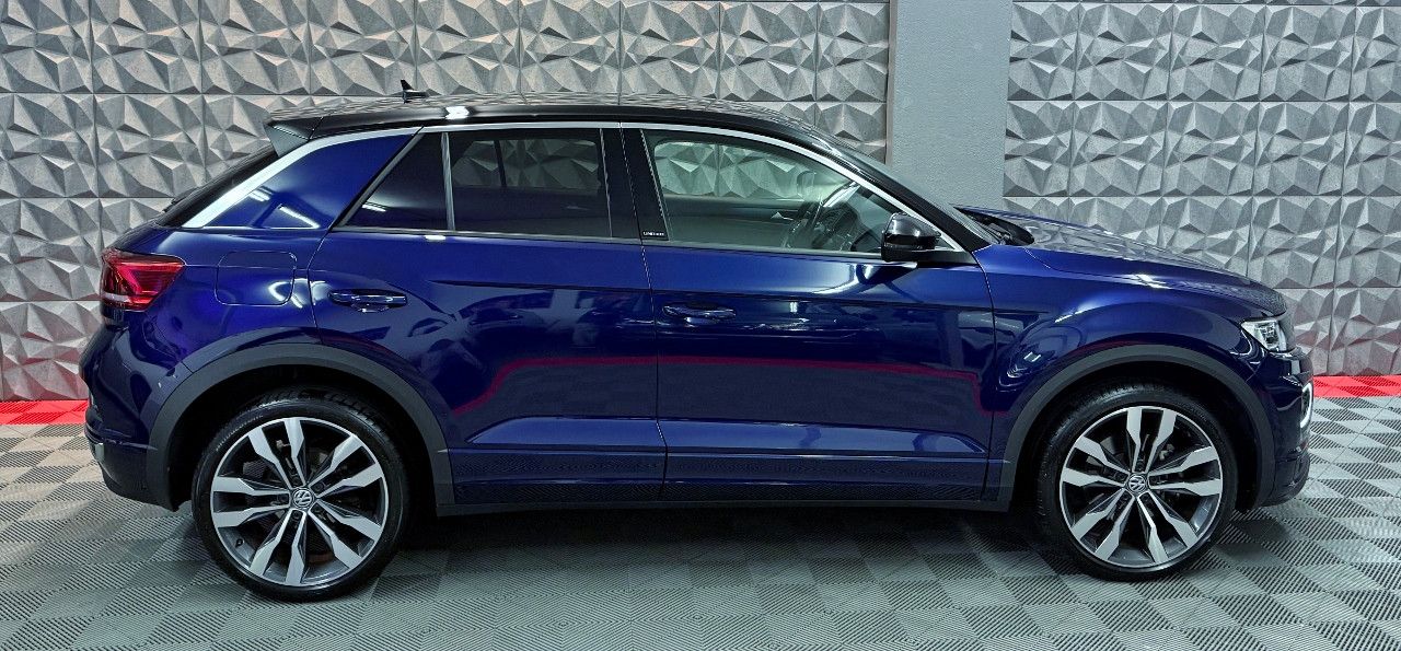 Volkswagen T-Roc 2.0 TDI DSG 4MOTION R-Line - Samsaru's Car Outlet