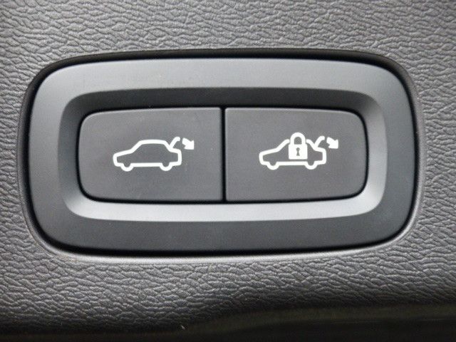 Volvo XC60 R Design B4 AWD Aut.