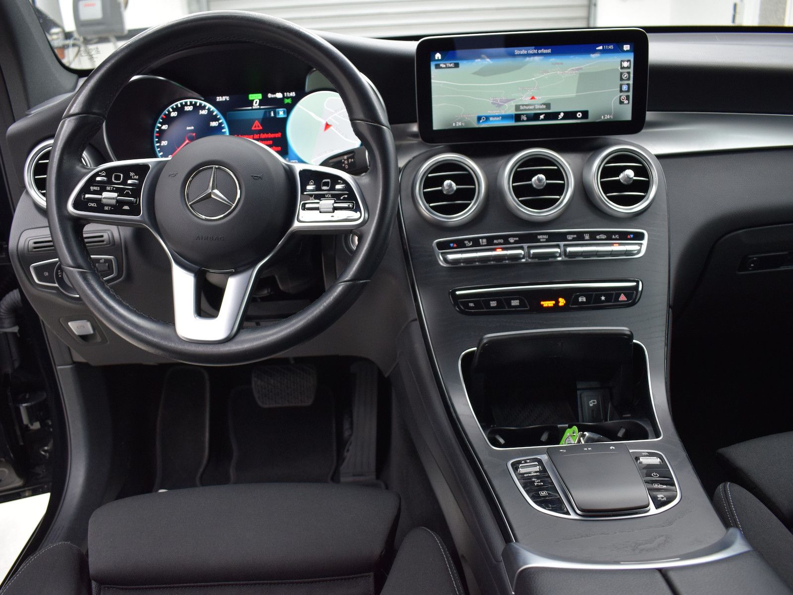 Mercedes-Benz GLC 300 de 4M Offroad - Samsaru's Car Outlet