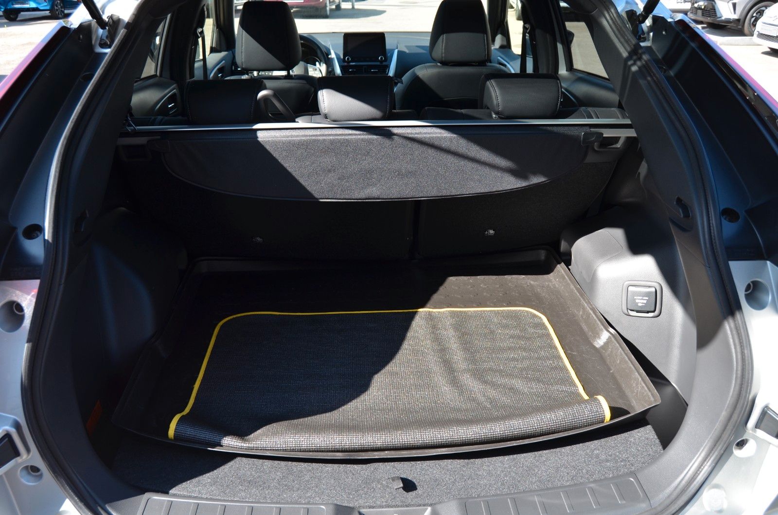 Mitsubishi Eclipse Cross 2.4 PHEV TOP 4WD LEDER ACC
