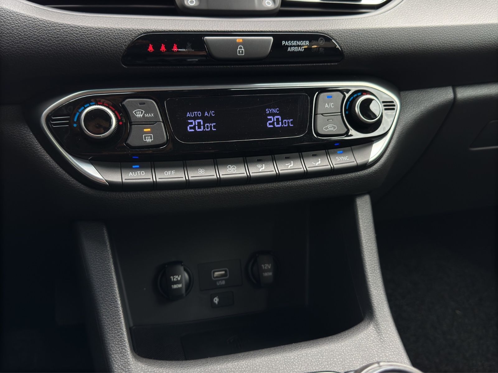 Hyundai i30 cw Mild-Hybrid - Samsaru's Car Outlet