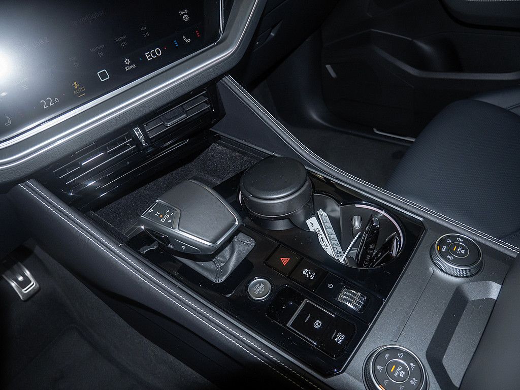 Volkswagen Touareg 3.0 V6 TDI R-Line 4MOTION 360° STANDHZ