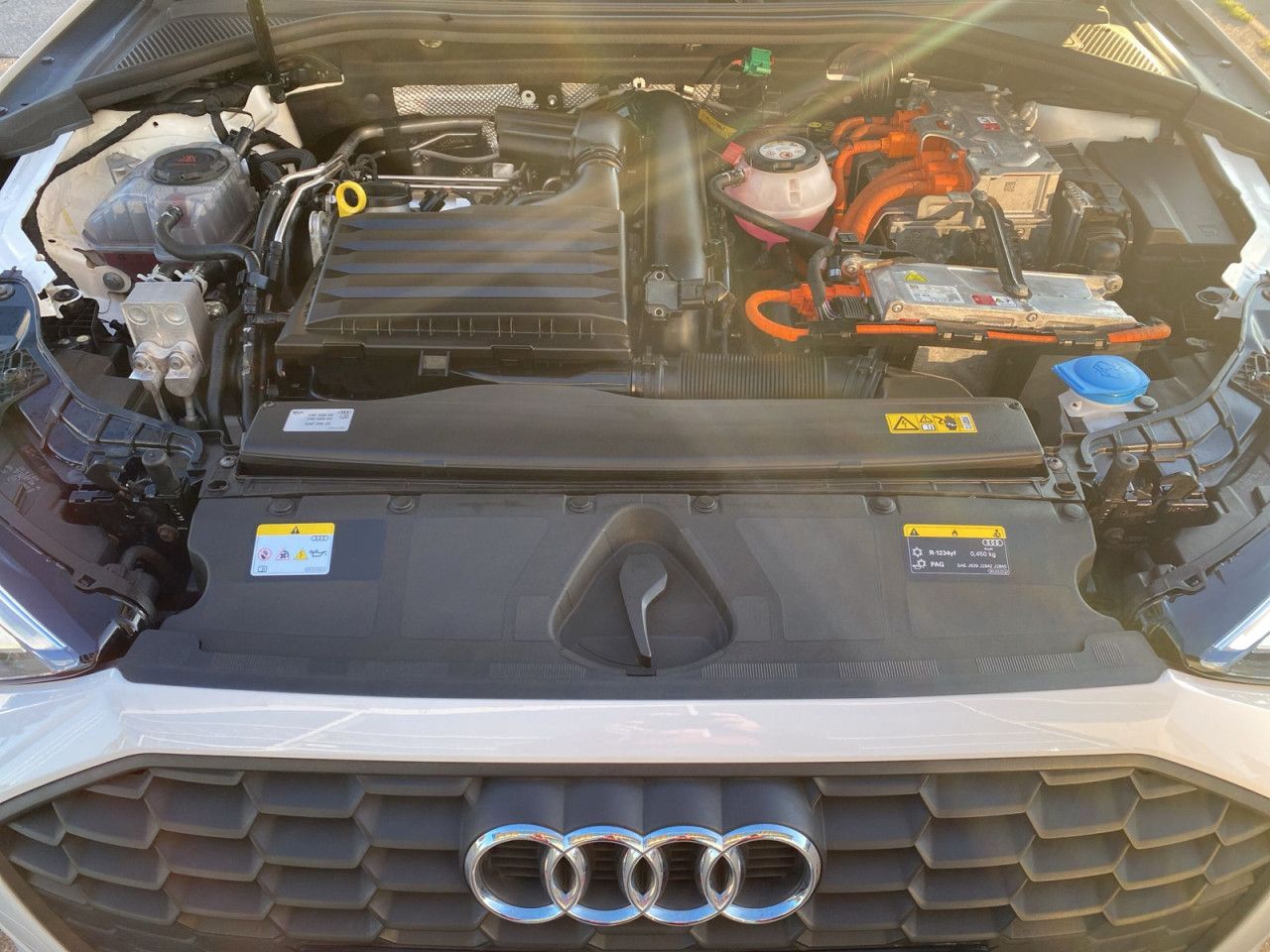 Audi A3 Sportback 40 TFSI e S tronic AHK LED R-Kamera