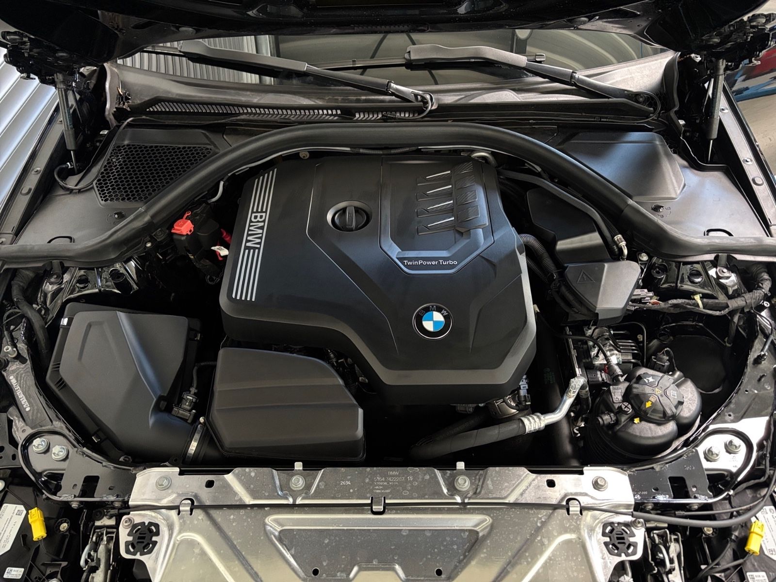 BMW 320i Touring M Sport -AHK/Pano/HeadUp/Innovation