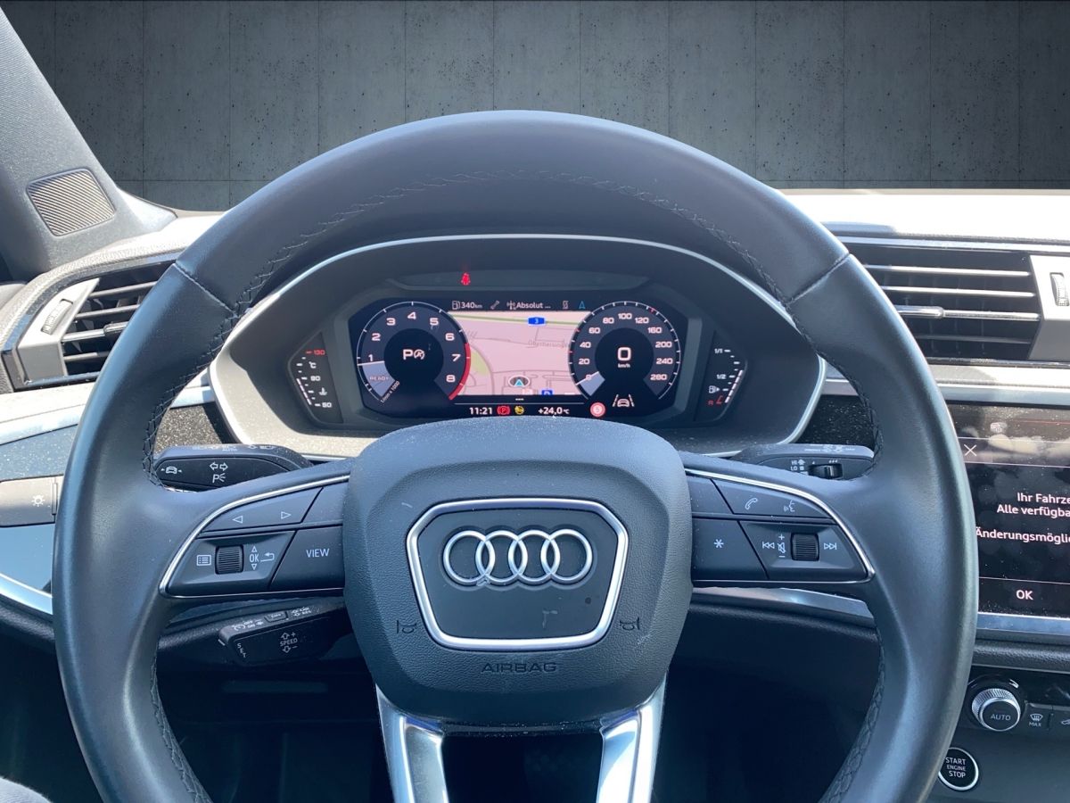 Audi Q3 45 TFSI quattro S line - Samsaru's Car Outlet