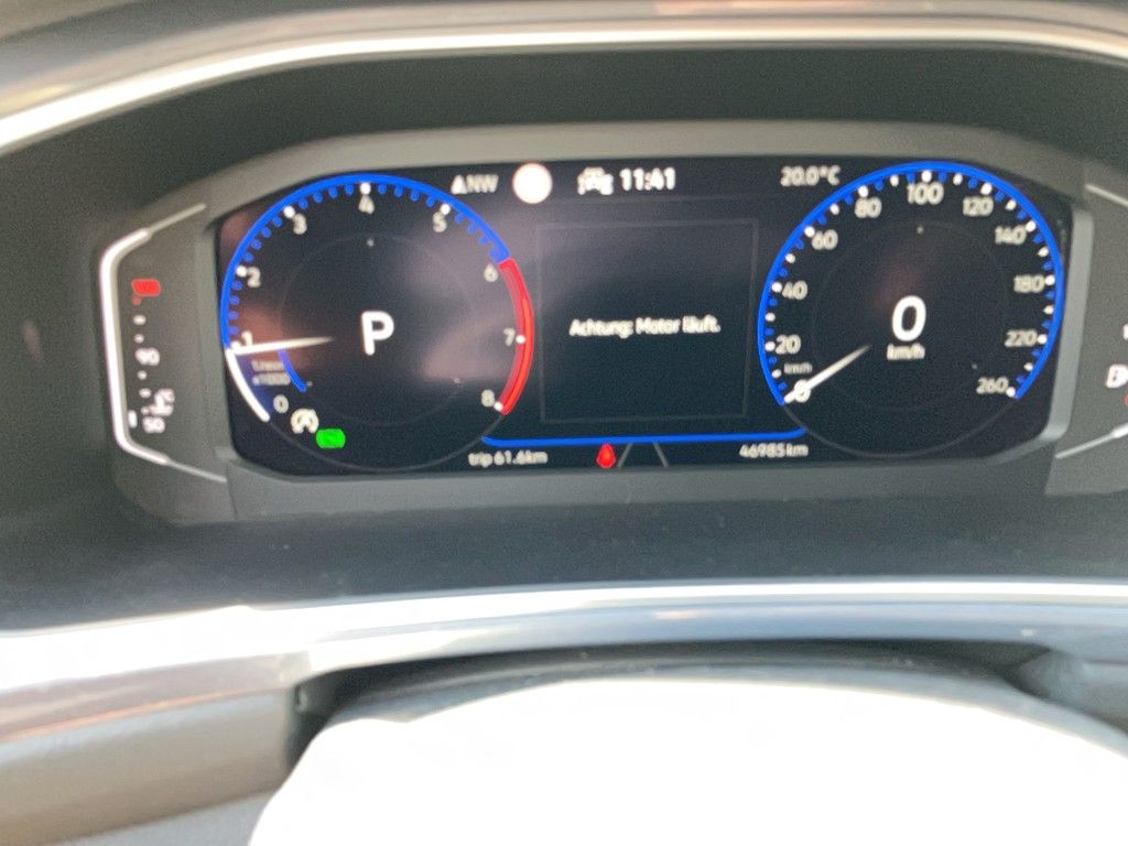 Volkswagen T-Roc 1.5 TSI DSG - Samsaru's Car Outlet
