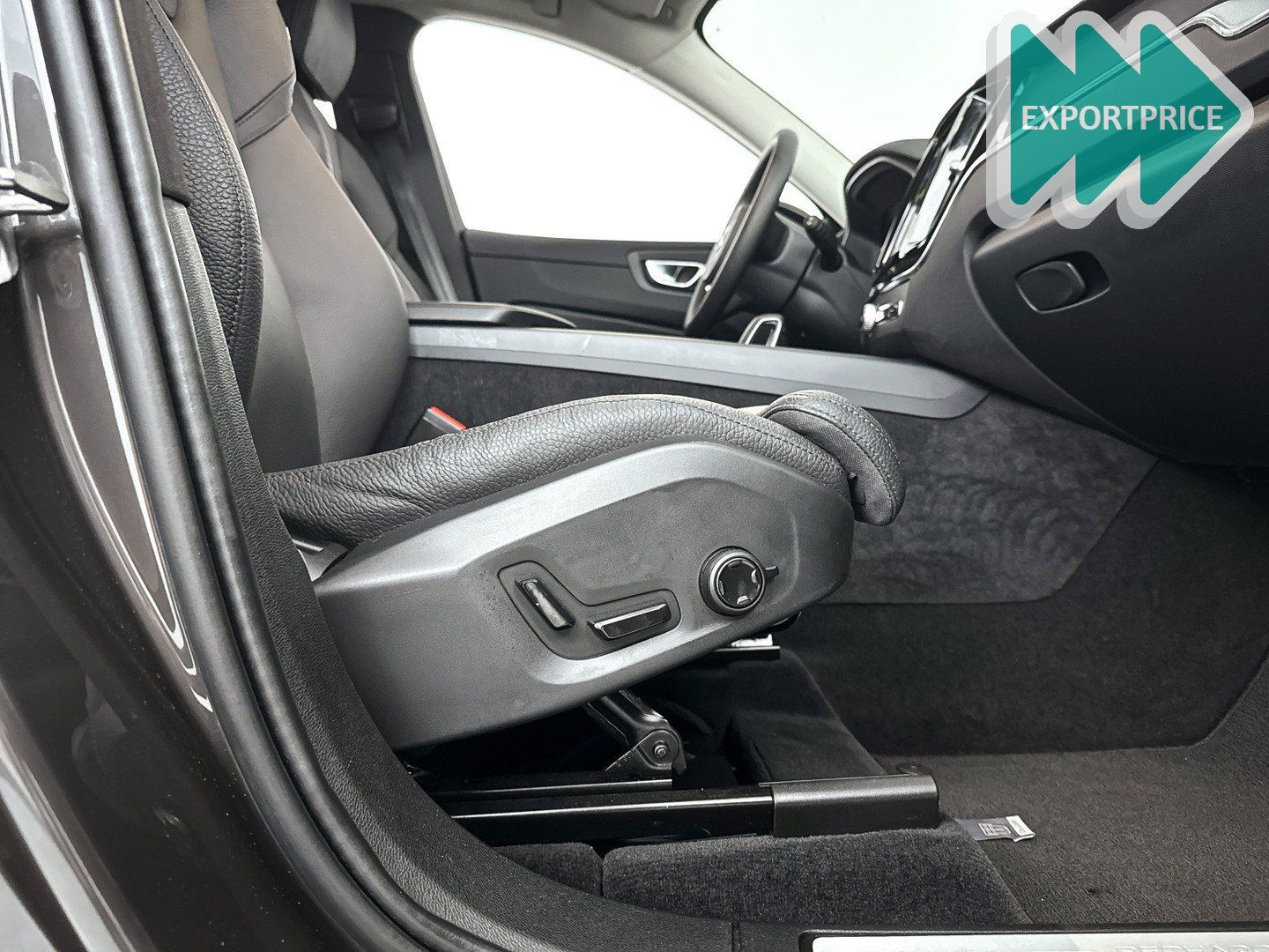 Volvo XC60 T6 Aut. Plug-in hybrid AWD Plus Dark | pano